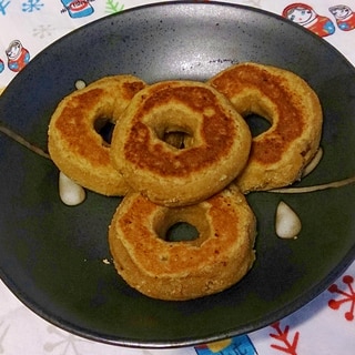 フライパンでさつまいもとおからの焼きドーナツ